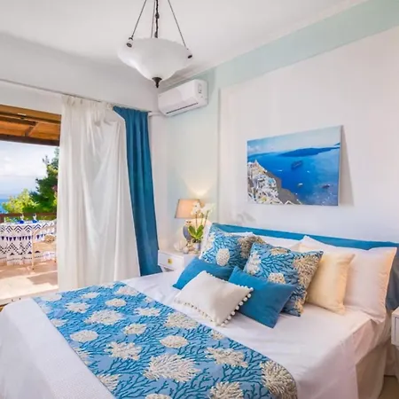 فيلة Blue Lagoon